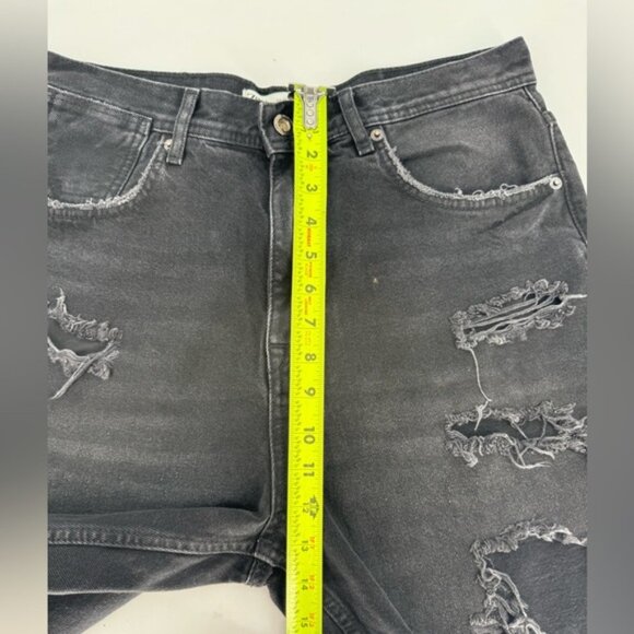 Zara Men's Distressed Denim Jean Shorts - Picture 6 of 8